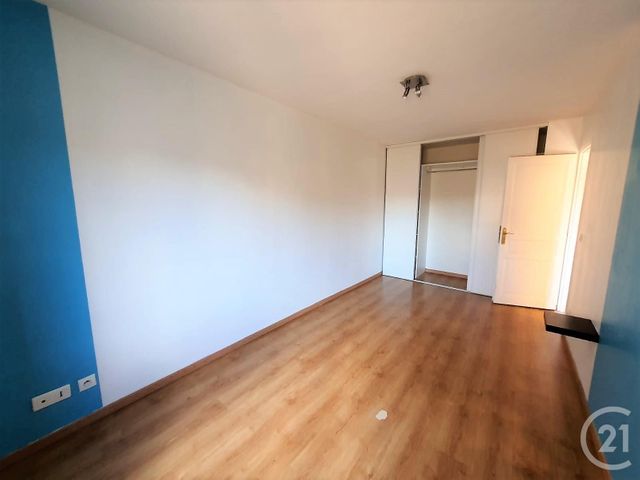 Afficher la photo en grand Appartement F3 à vendre - 3 pièces - 64.0 m2 - PERSAN - 95 - ILE-DE-FRANCE - Century 21 Osmose Rw