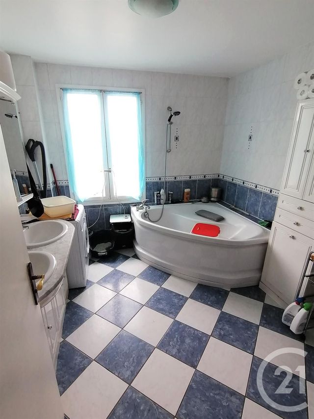 Afficher la photo en grand maison à vendre - 5 pièces - 117.0 m2 - CHAMBLY - 60 - PICARDIE - Century 21 Osmose Rw