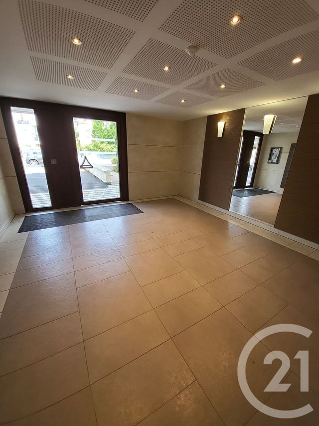 Appartement F2 à vendre - 2 pièces - 39.6 m2 - PERSAN - 95 - ILE-DE-FRANCE - Century 21 Osmose