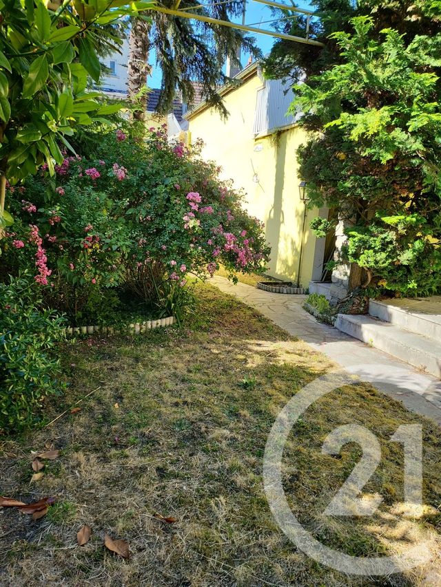 Afficher la photo en grand maison à vendre - 8 pièces - 239.0 m2 - BEAUMONT SUR OISE - 95 - ILE-DE-FRANCE - Century 21 Osmose