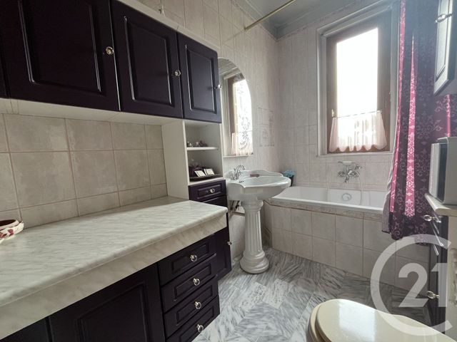 Afficher la photo en grand maison à vendre - 8 pièces - 190.0 m2 - BEAUMONT SUR OISE - 95 - ILE-DE-FRANCE - Century 21 Osmose