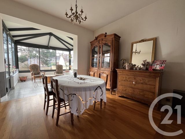 Afficher la photo en grand maison à vendre - 8 pièces - 190.0 m2 - BEAUMONT SUR OISE - 95 - ILE-DE-FRANCE - Century 21 Osmose