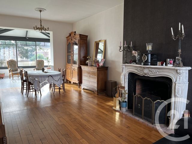 Afficher la photo en grand maison à vendre - 8 pièces - 190.0 m2 - BEAUMONT SUR OISE - 95 - ILE-DE-FRANCE - Century 21 Osmose