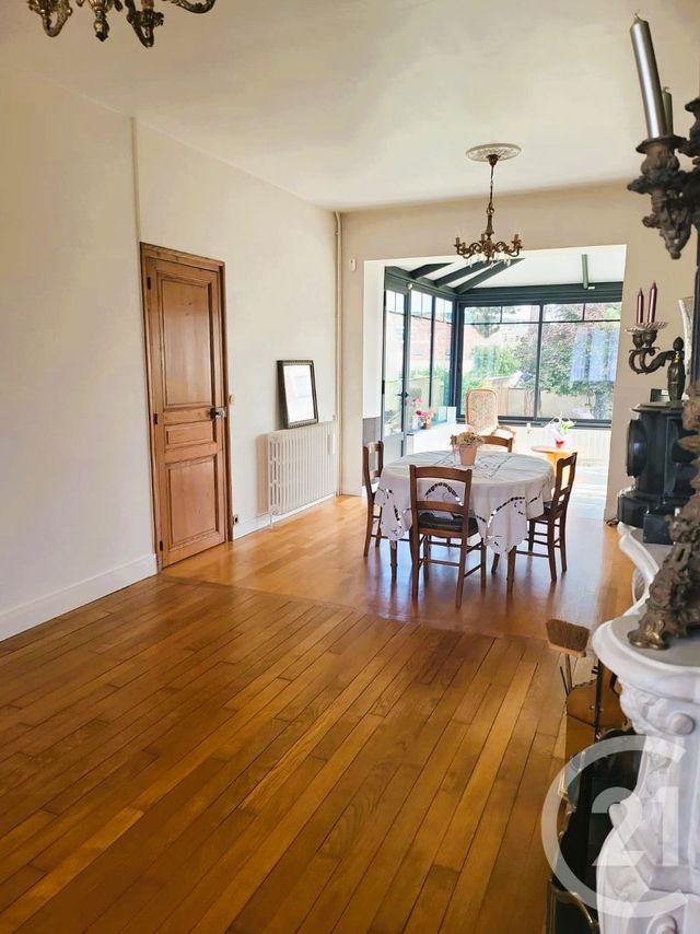 Afficher la photo en grand maison à vendre - 8 pièces - 190.0 m2 - BEAUMONT SUR OISE - 95 - ILE-DE-FRANCE - Century 21 Osmose