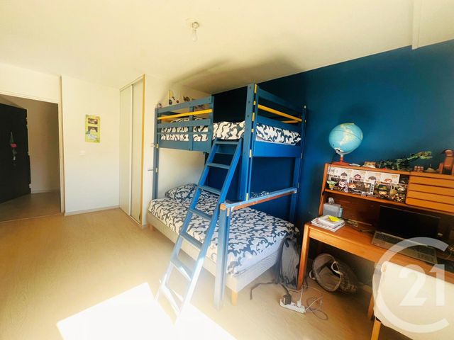 Appartement F4 à vendre - 4 pièces - 86.2 m2 - PERSAN - 95 - ILE-DE-FRANCE - Century 21 Osmose