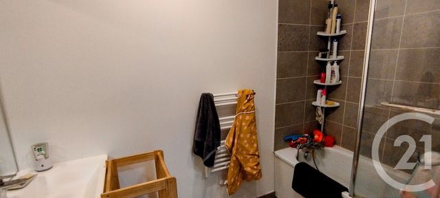Appartement F3 bis à vendre - 3 pièces - 75.5 m2 - PERSAN - 95 - ILE-DE-FRANCE - Century 21 Osmose