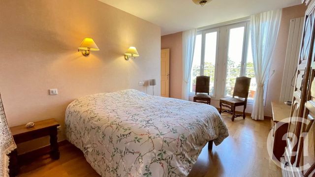 Appartement à vendre - 6 pièces - 117.55 m2 - BEAUMONT SUR OISE - 95 - ILE-DE-FRANCE - Century 21 Osmose