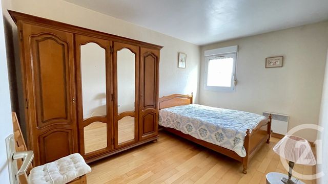 Appartement F3 à vendre - 3 pièces - 65.15 m2 - CHAMBLY - 60 - PICARDIE - Century 21 Osmose