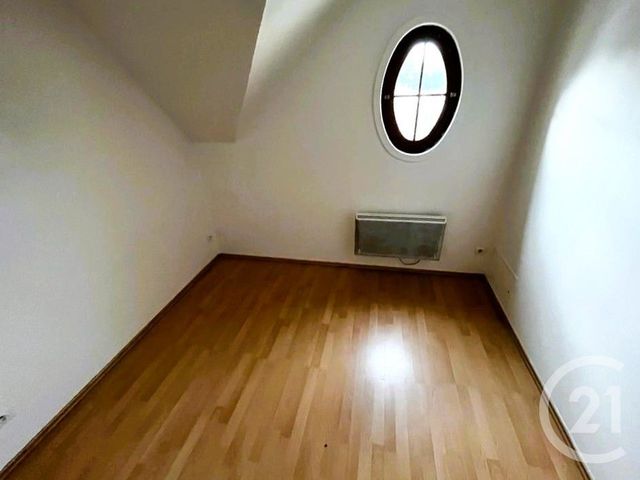 Appartement F4 à vendre - 4 pièces - 81.11 m2 - BORNEL - 60 - PICARDIE - Century 21 Osmose