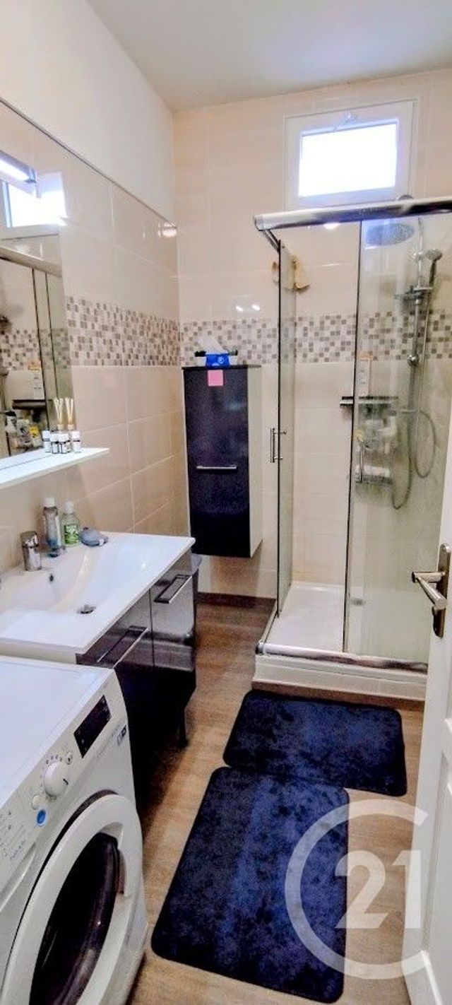 Appartement F3 à vendre - 3 pièces - 72.0 m2 - CHAMBLY - 60 - PICARDIE - Century 21 Osmose