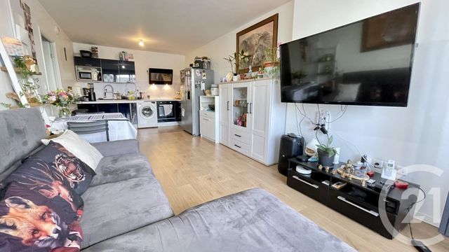 Appartement à vendre - 3 pièces - 59.68 m2 - PERSAN - 95 - ILE-DE-FRANCE - Century 21 Osmose