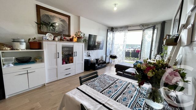 Appartement à vendre - 3 pièces - 59.68 m2 - PERSAN - 95 - ILE-DE-FRANCE - Century 21 Osmose