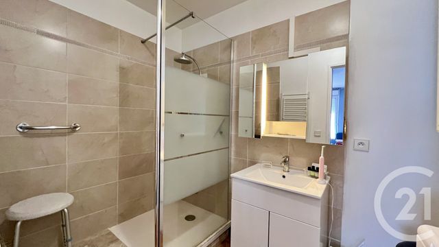 Appartement F2 à vendre - 2 pièces - 46.62 m2 - BEAUMONT SUR OISE - 95 - ILE-DE-FRANCE - Century 21 Osmose