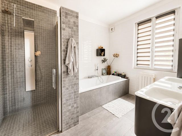 maison à vendre - 6 pièces - 120.0 m2 - CHAMBLY - 60 - PICARDIE - Century 21 Osmose