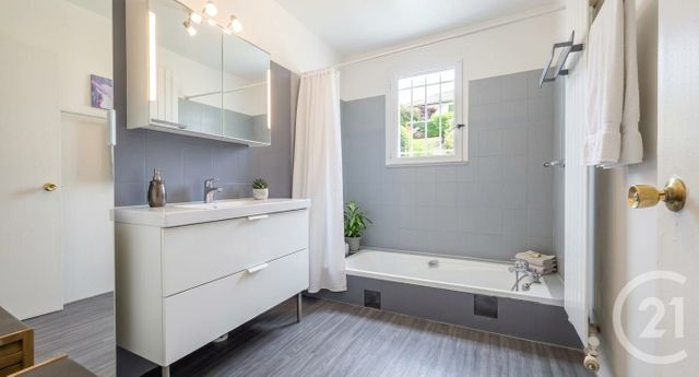 maison à vendre - 7 pièces - 132.0 m2 - CHAMBLY - 60 - PICARDIE - Century 21 Osmose