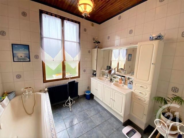 maison à vendre - 6 pièces - 128.0 m2 - FRESNEAUX MONTCHEVREUIL - 60 - PICARDIE - Century 21 Osmose Rw maison à vendre - 6 pièces - 128.0 m2 - FRESNEAUX MONTCHEVREUIL - 60 - PICARDIE - Century 21 Osmose Rw
