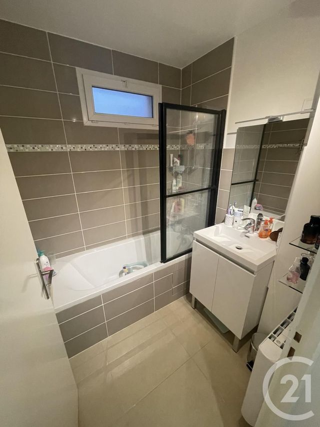 Appartement F3 à vendre - 3 pièces - 62.5 m2 - PERSAN - 95 - ILE-DE-FRANCE - Century 21 Osmose Rw Appartement F3 à vendre - 3 pièces - 62.5 m2 - PERSAN - 95 - ILE-DE-FRANCE - Century 21 Osmose Rw