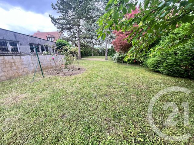 Afficher la photo en grand maison à vendre - 8 pièces - 237.66 m2 - BEAUMONT SUR OISE - 95 - ILE-DE-FRANCE - Century 21 Osmose